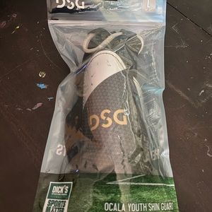 Size youth large soccer shin guards